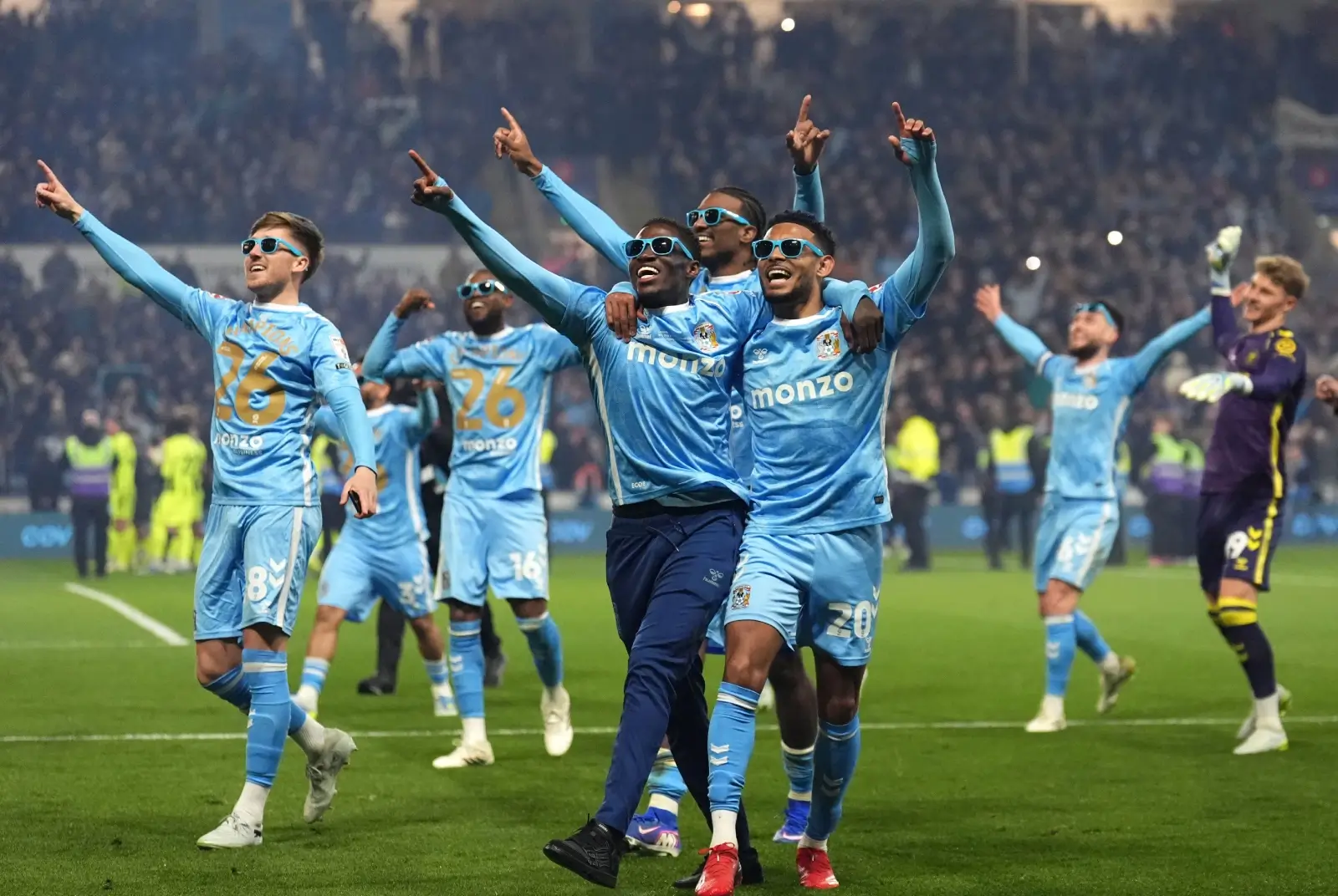 Coventry City Players Celebrate